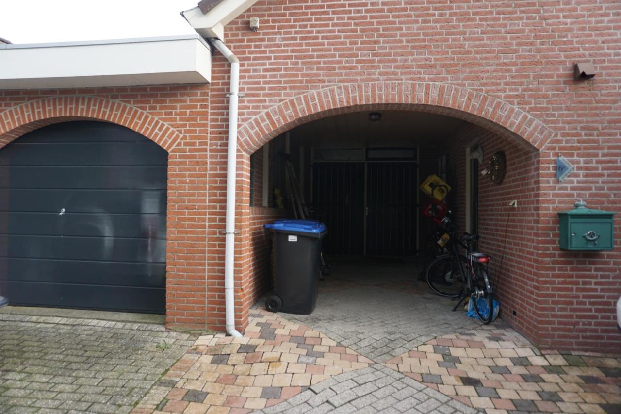 Guesthouse Bednboot Met Terras Aan Het Water Rijpwetering Luaran gambar
